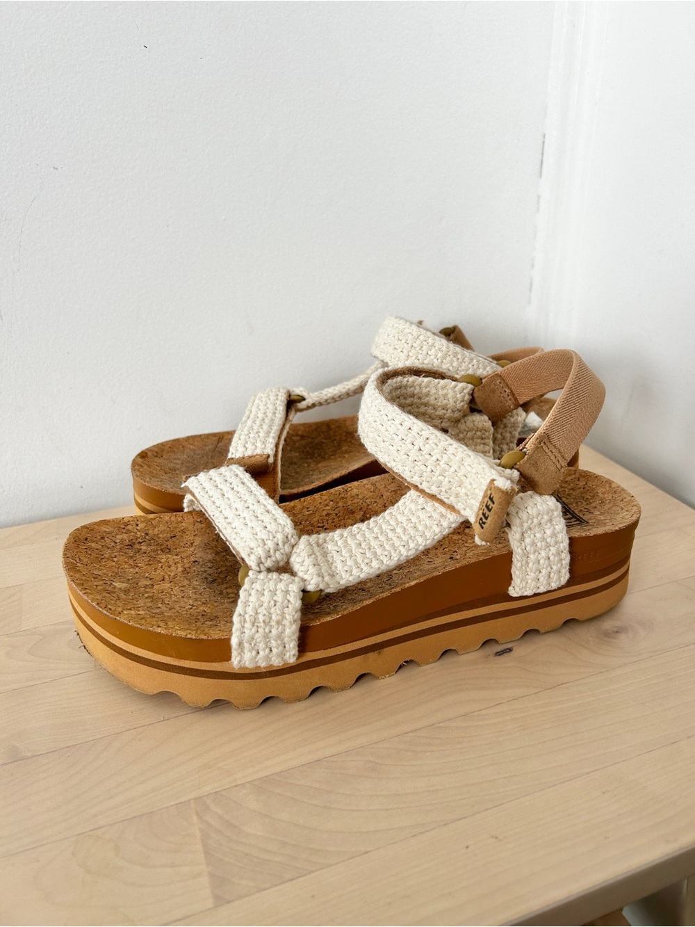 REEF Cushion Rem Hi Sandals 7 Cork Comfort Platform Sporty Boho Beach Travel